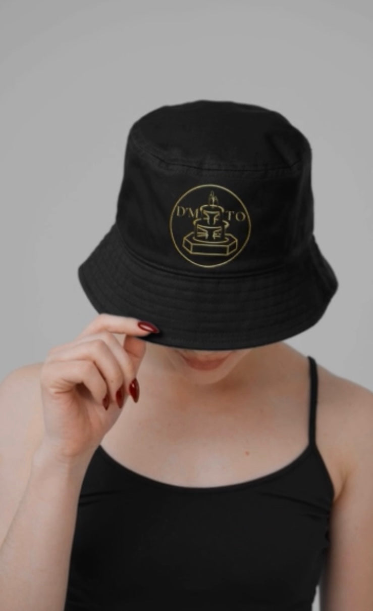 D’mato embroidered logo bucket hat